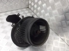 Volvo S80 Moteur de ventilateur porte avant 86577