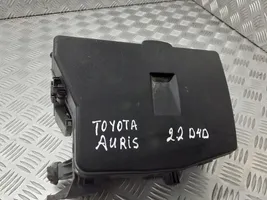 Toyota Auris 150 Pokrywa skrzynki bezpieczników 82662-02190