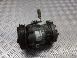 Opel Tigra B Ilmastointilaitteen kompressorin pumppu (A/C) 24461719