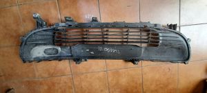 Renault Twingo III Front bumper lower grill 