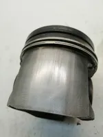 Renault Master II Piston 