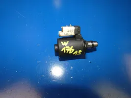 Mercedes-Benz A W176 Fuel injection high pressure pump 