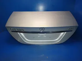 Mercedes-Benz CLS C219 Задняя крышка (багажника) 