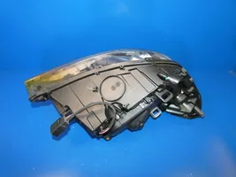 Volvo V60 Lampa przednia 31299996