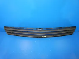 Mercedes-Benz C W204 Grille inférieure de pare-chocs avant A2048850023