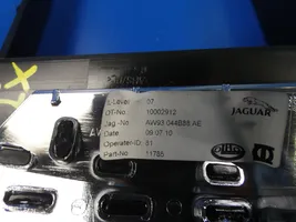 Jaguar XJ X351 Radion/GPS-laitteen pääyksikön kehys AW93044B88AE
