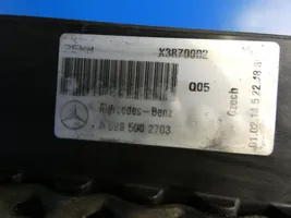 Mercedes-Benz E W212 Radiateur de refroidissement A0995002703