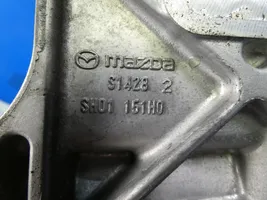 Mazda 3 II Vandens pompa SH01151H0