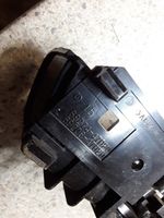 Toyota Prius (XW20) Cerradura de puerta delantera 6927447020