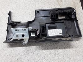 Nissan X-Trail T30 Garniture panneau inférieur de tableau de bord 68106EQ420