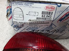 Opel Astra F Lampa tylna 98299324