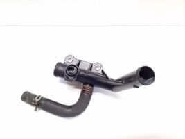 Volkswagen Crafter Tuyau de liquide de refroidissement moteur 076121085A