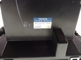 Toyota Corolla Verso AR10 Oro kondicionieriaus/ klimato/ pečiuko valdymo blokas (salone) 559020F010C