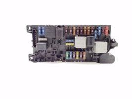 Mercedes-Benz E W211 Module de fusibles 2115453801