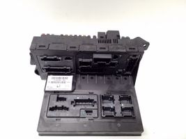 Mercedes-Benz E W211 Module de fusibles 2115453801