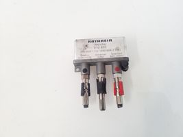 Mercedes-Benz CLS C219 Antena wewnętrzna A2038270442