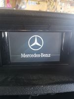 Mercedes-Benz E C207 W207 Radio / CD-Player / DVD-Player / Navigation A2129004900