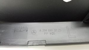 Mercedes-Benz C W204 Takaistuintilan alempi sivulista A2046903725