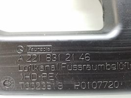 Mercedes-Benz S W221 Parte del condotto dell’aria del micro filtro dell’aria A2218312146