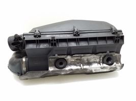 Mercedes-Benz ML W163 Boîtier de filtre à air A0000945568