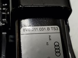 Audi A3 S3 8V Įrankių komplektas 8P0012615A