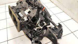 BMW 1 E81 E87 Salono oro mazgo komplektas 22527010