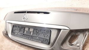 Mercedes-Benz E C207 W207 Takaluukun/tavaratilan kansi 