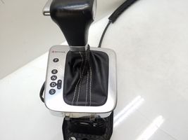 Volkswagen Tiguan Gear selector/shifter (interior) 5N1713025