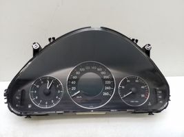 Mercedes-Benz E W211 Tachimetro (quadro strumenti) A2115408847