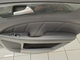 Mercedes-Benz CLS C218 X218 Salono komplektas 2128603502