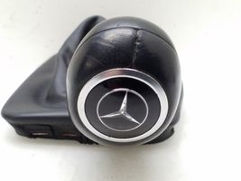 Mercedes-Benz E W212 Revêtement pommeau de levier de vitesses cuir A2042676210