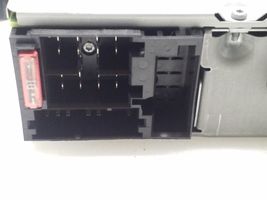 Lancia Delta Radio/CD/DVD/GPS-pääyksikkö 7354896780