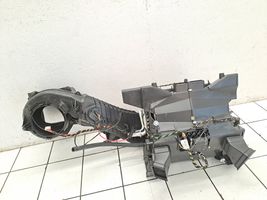 Volkswagen Crafter Sisälämmityksen ilmastoinnin korin kokoonpano A9068300160KZ