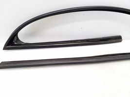 BMW 5 F10 F11 Rubber seal front door window/glass 7182274R