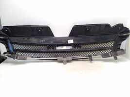 Iveco Daily 35.8 - 9 Grille calandre supérieure de pare-chocs avant 3802801