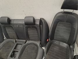 Volkswagen PASSAT CC Juego interior 3C8867012