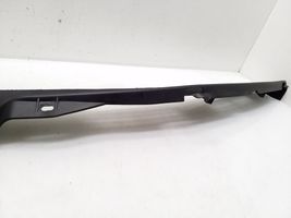 Mercedes-Benz E W210 Rivestimento del tergicristallo 2108311058