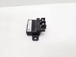 Mercedes-Benz Vito Viano W447 Charging relay A0009822023