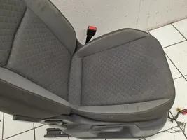Volkswagen Tiguan Fotele / Kanapa / Komplet 5QA881105