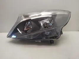 Mercedes-Benz Vito Viano W447 Lampa przednia 01000201