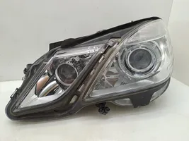 Mercedes-Benz E W212 Lampa przednia A2128203159