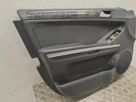 Mercedes-Benz ML W164 Boczki / Poszycie drzwi przednich A1645403107
