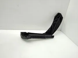 Peugeot 2008 I Rail de pare-brise de porte arrière 9673361280