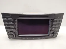 Mercedes-Benz E W211 Panel / Radioodtwarzacz CD/DVD/GPS A2118202197