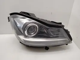 Mercedes-Benz C W204 Lampa przednia A2048205659