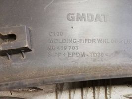 Chevrolet Captiva Listwa / Nakładka na błotnik przedni 96439703