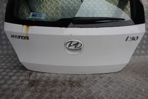 Hyundai i30 Lava-auton perälauta 