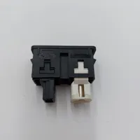 Mini Cooper Countryman R60 USB-pistokeliitin 84109229246