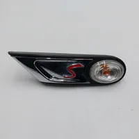 Mini One - Cooper Clubman R55 Indicatore di direzione del parafango anteriore 2751970