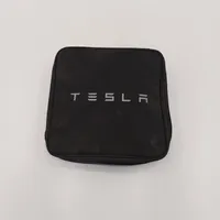 Tesla Model 3 Elektromobilio įkrovimo laidas 147907500B